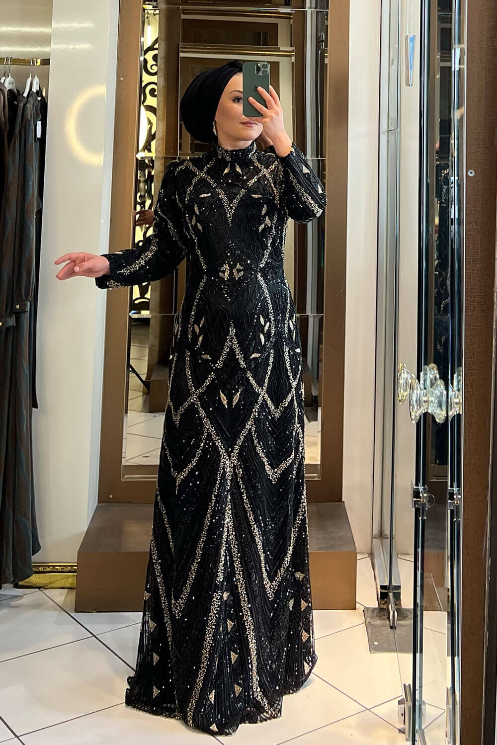 Pınar Şems Nigar Abiye